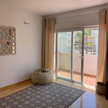 Marbellamar Miss Tita *